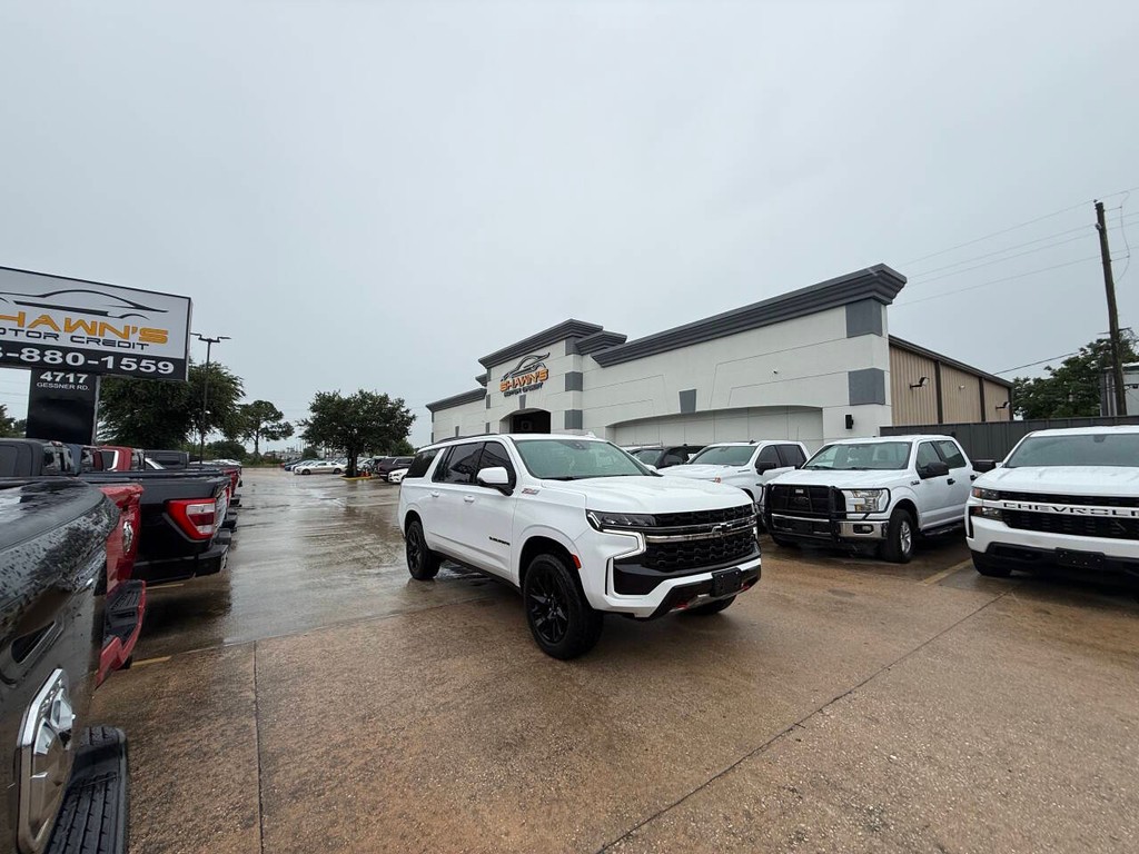 Chevrolet Suburban Vehicle Full-screen Gallery Image 47