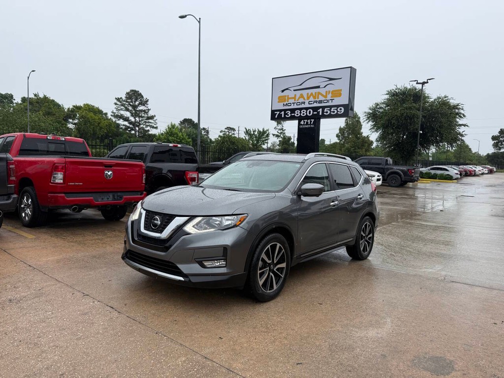 Nissan Rogue Vehicle Full-screen Gallery Image 03