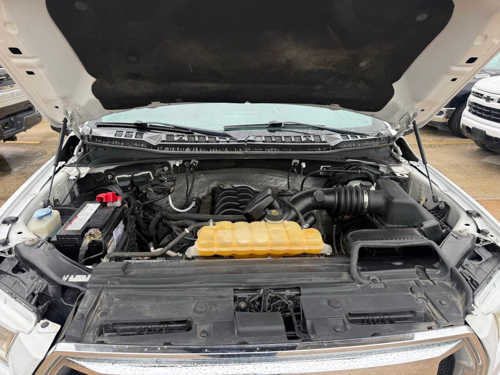 Ford F-150 Vehicle Full-screen Gallery Image 34