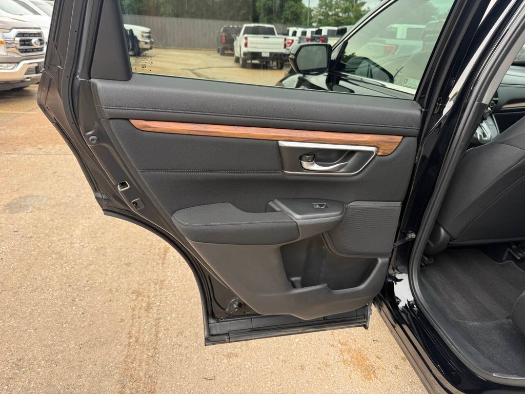 GMC Acadia Vehicle Full-screen Gallery Image 14