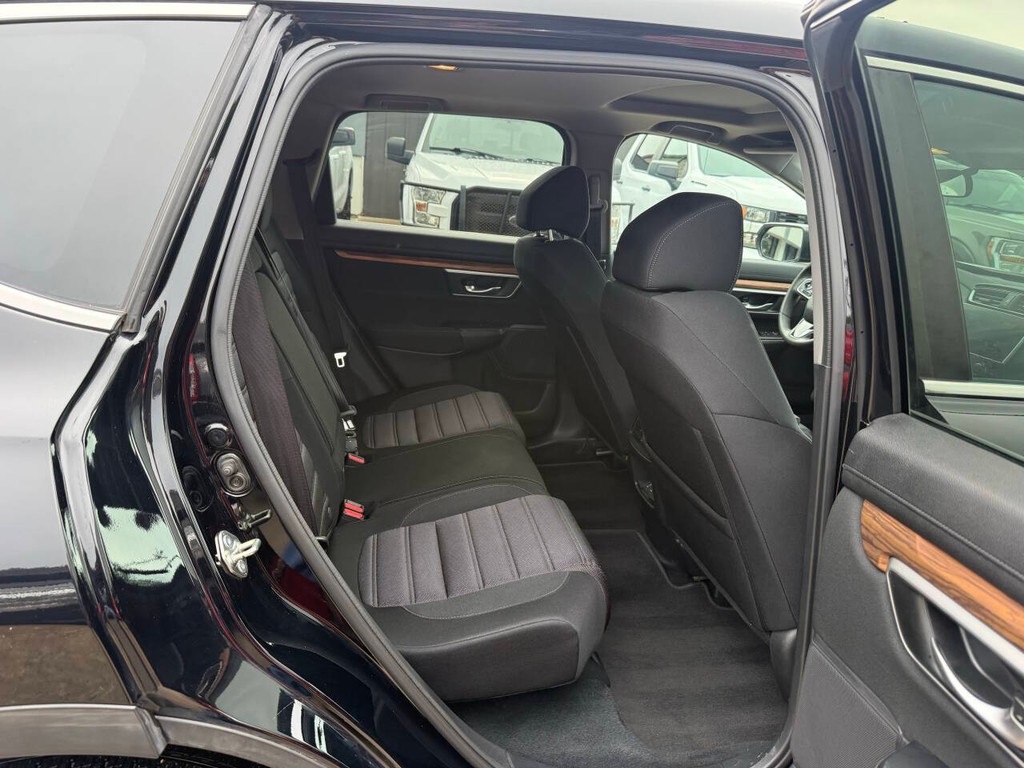 GMC Acadia Vehicle Full-screen Gallery Image 15