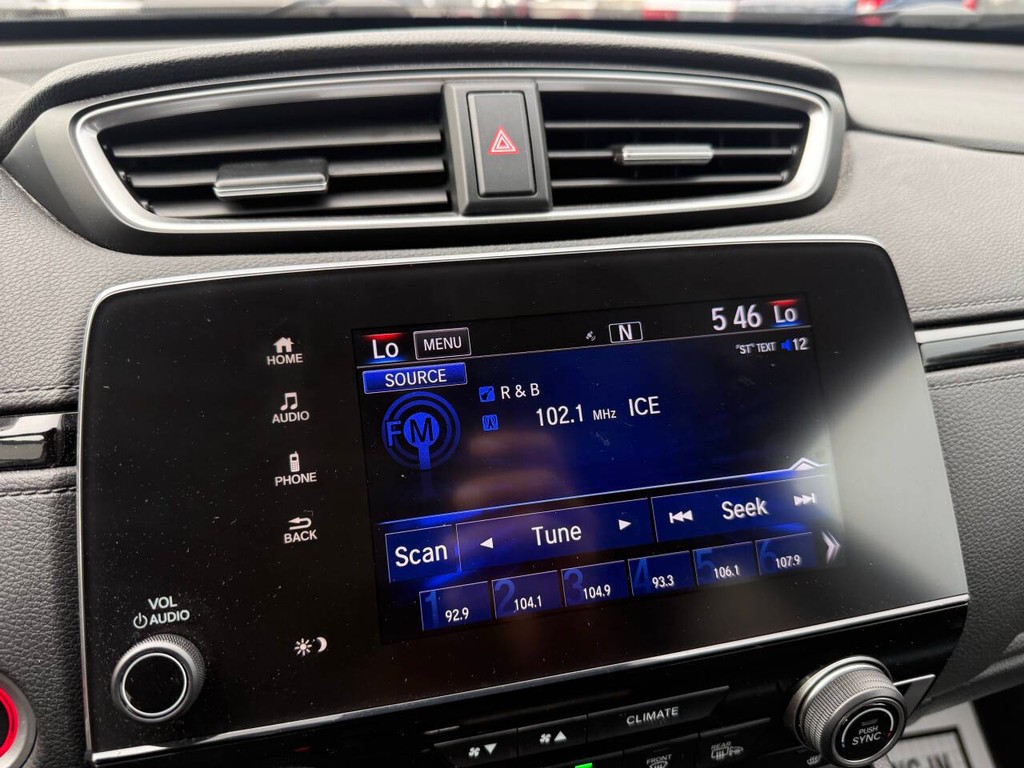 GMC Acadia Vehicle Full-screen Gallery Image 25