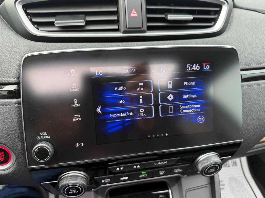 GMC Acadia Vehicle Full-screen Gallery Image 28