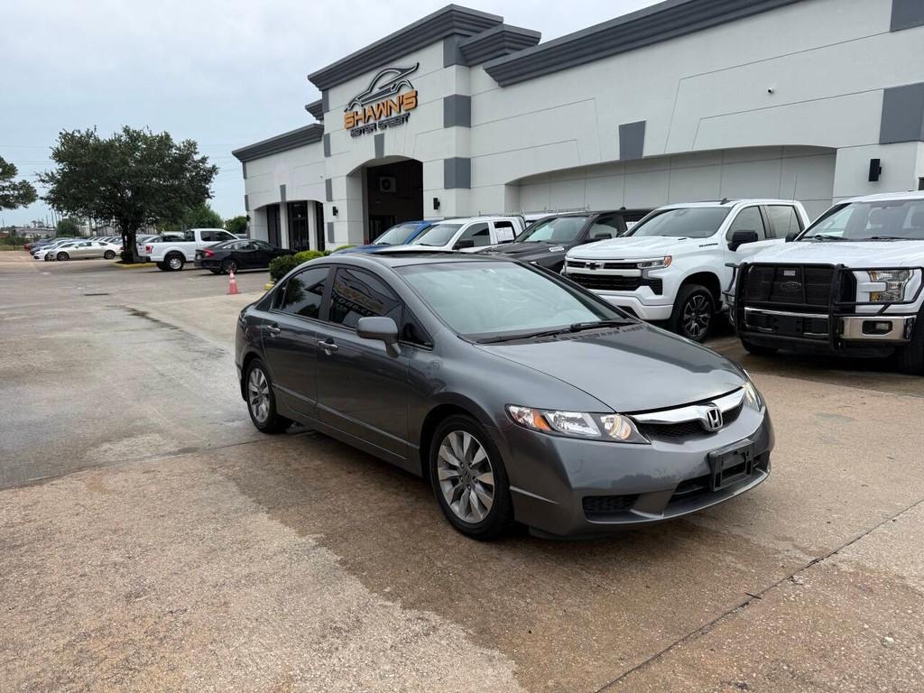 Honda Civic Sedan Vehicle Full-screen Gallery Image 02