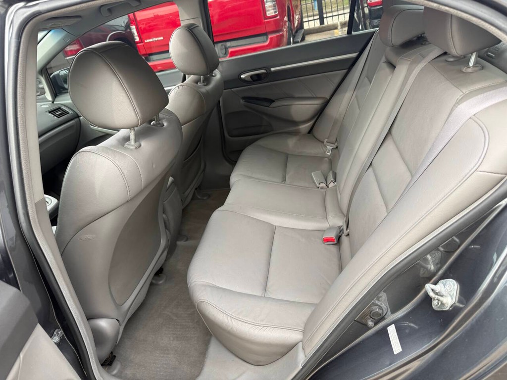 Honda Civic Sedan Vehicle Full-screen Gallery Image 13