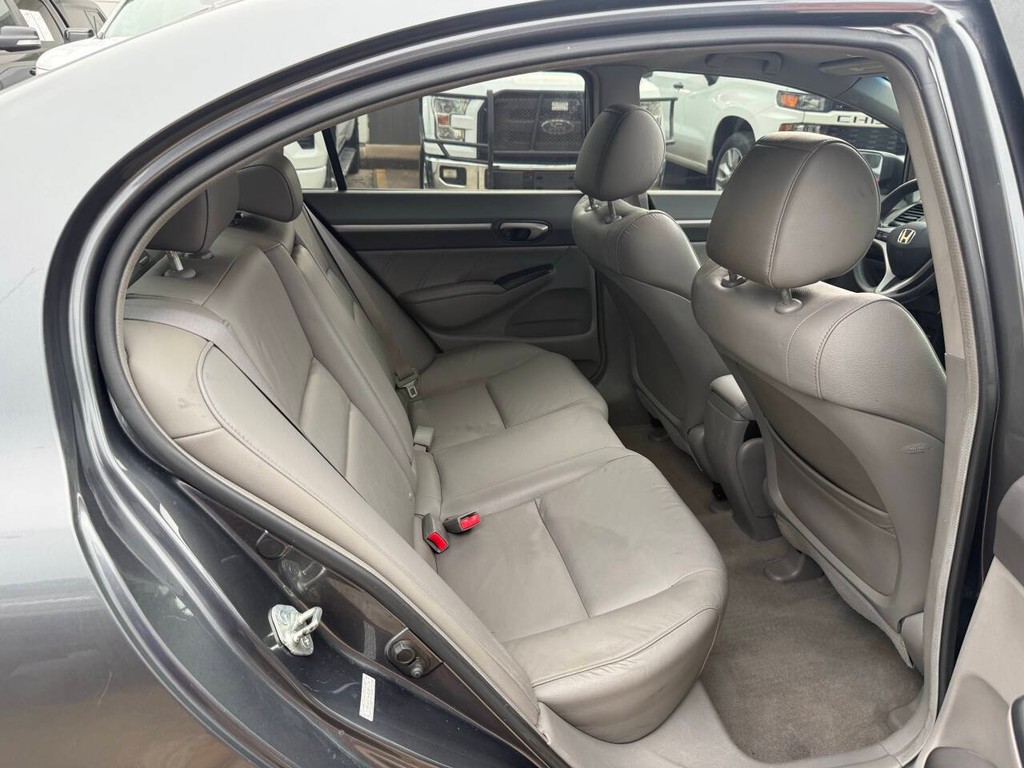 Honda Civic Sedan Vehicle Full-screen Gallery Image 15