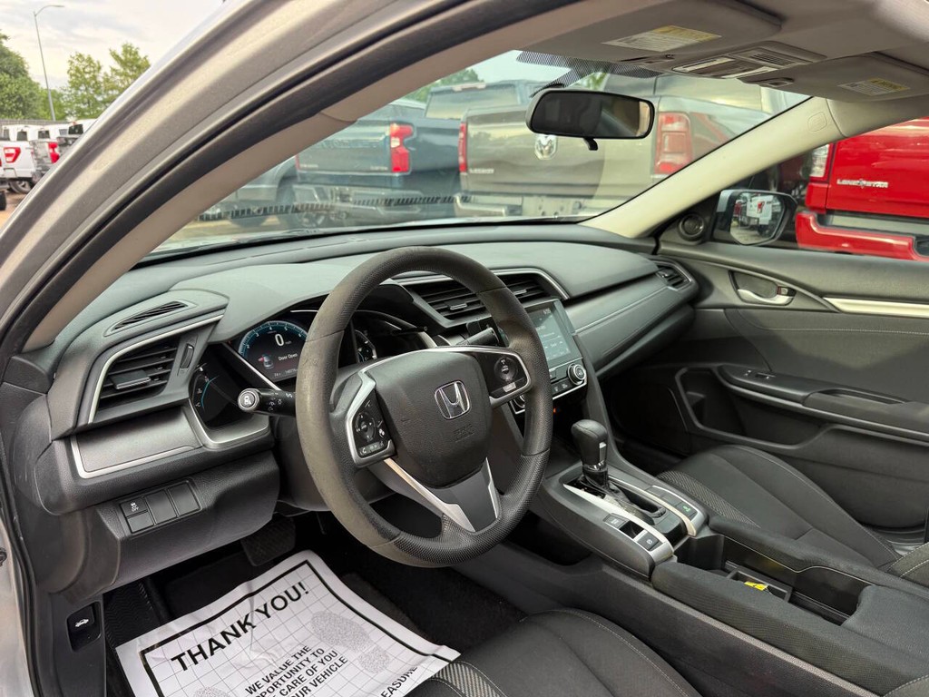 Honda Civic Sedan Vehicle Full-screen Gallery Image 06