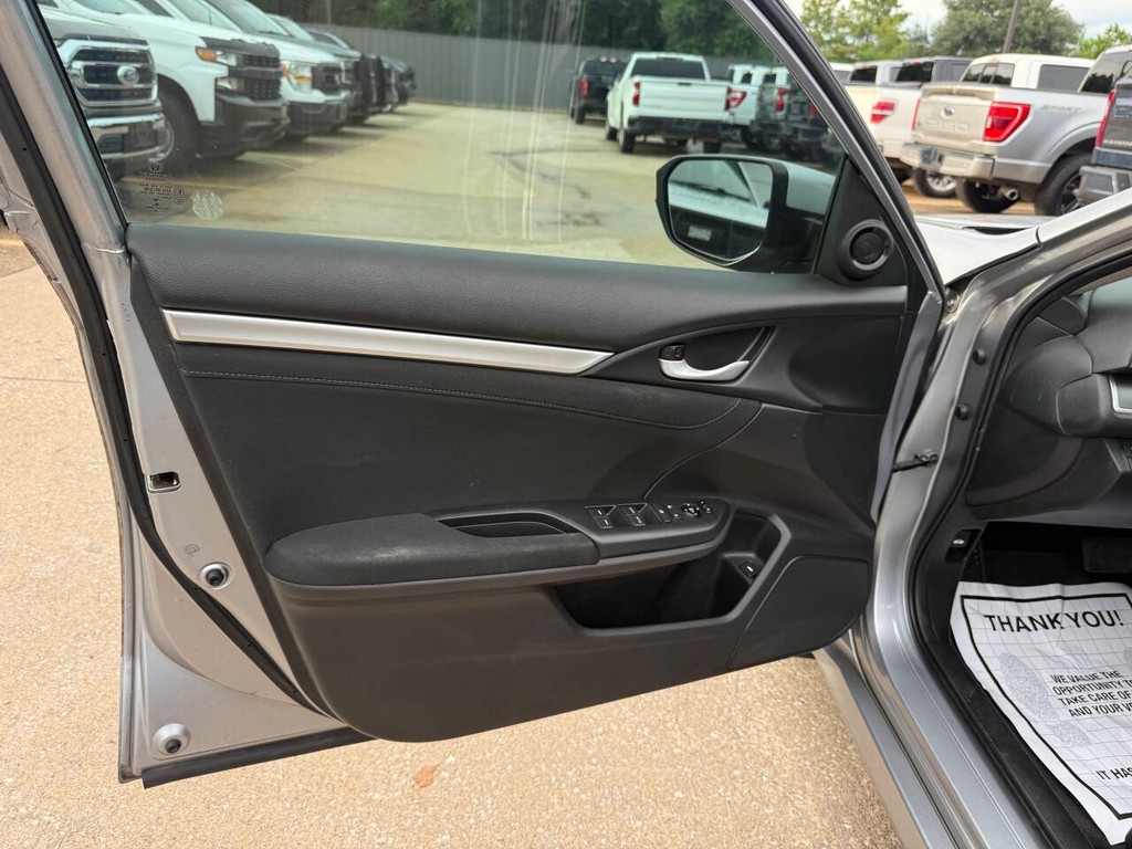 Honda Civic Sedan Vehicle Full-screen Gallery Image 08