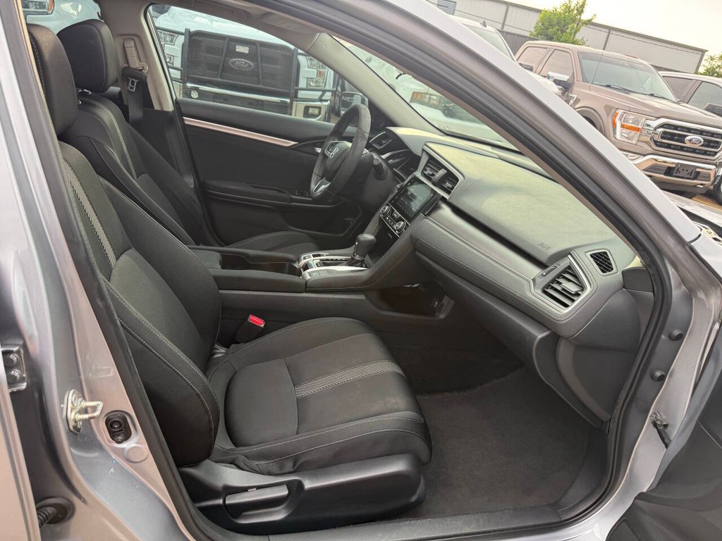 Honda Civic Sedan Vehicle Full-screen Gallery Image 10