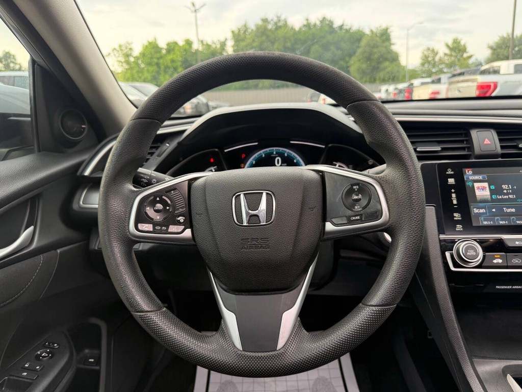 Honda Civic Sedan Vehicle Full-screen Gallery Image 22