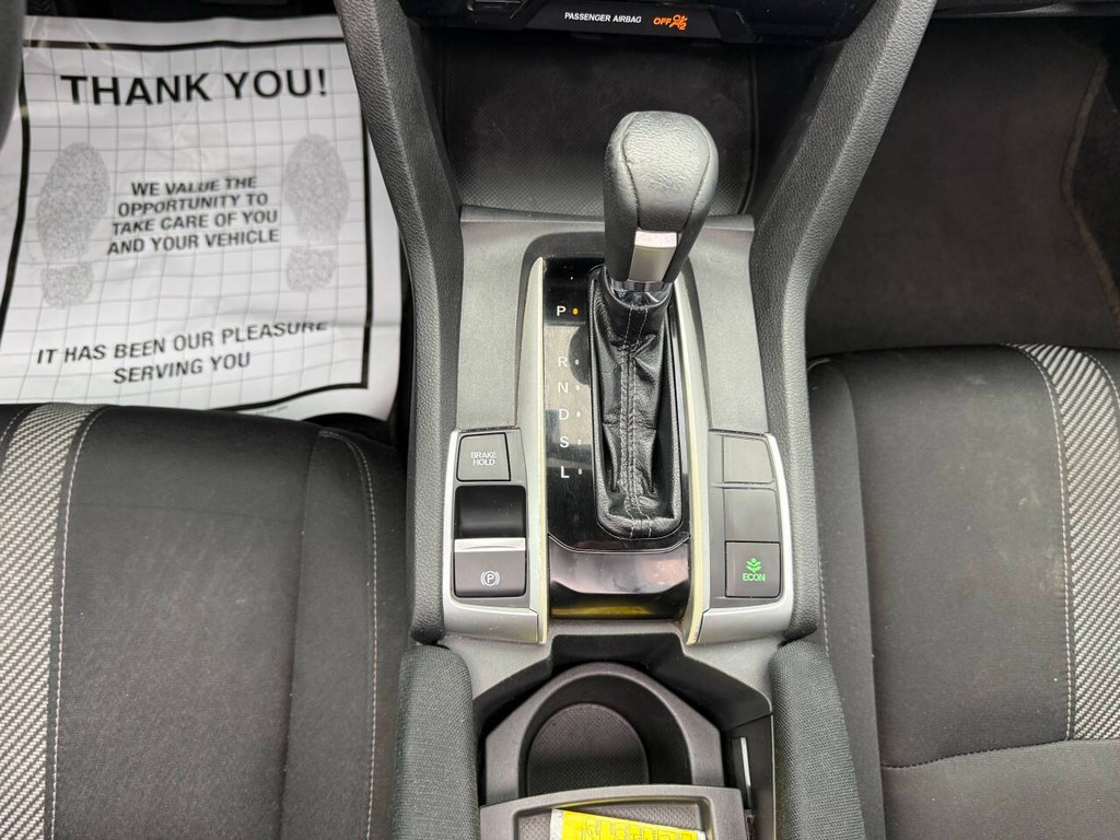 Honda Civic Sedan Vehicle Full-screen Gallery Image 28
