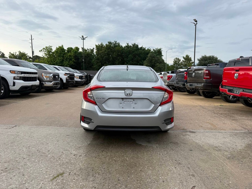 Honda Civic Sedan Vehicle Full-screen Gallery Image 37