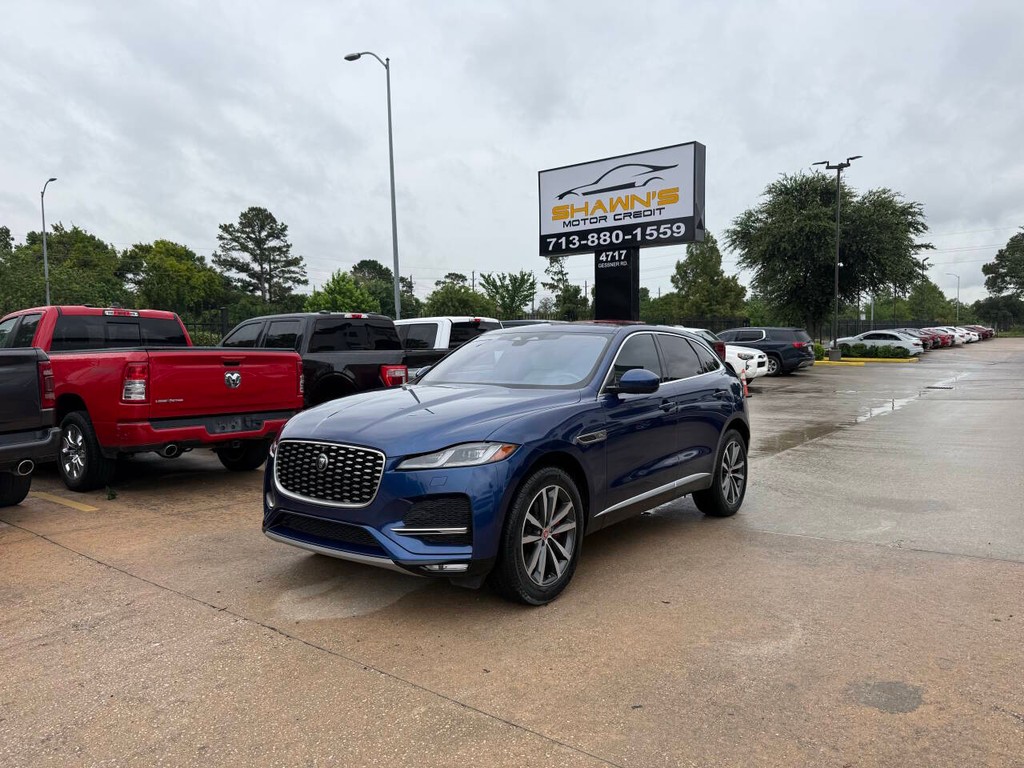 Jaguar F-PACE Vehicle Full-screen Gallery Image 03