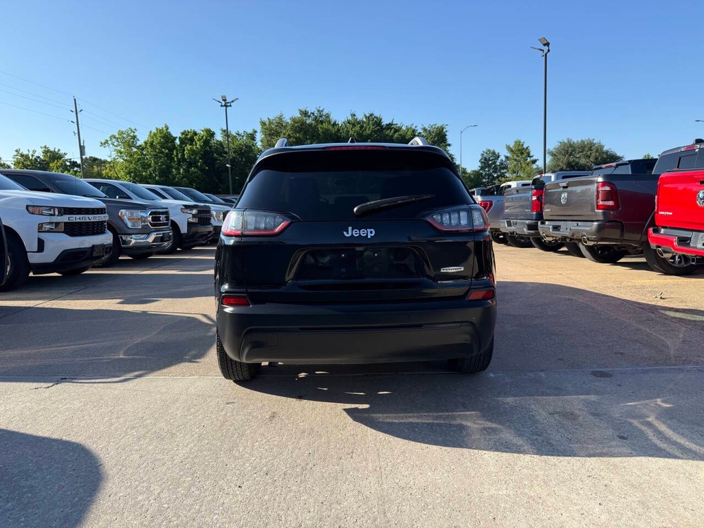 Jeep Cherokee Vehicle Full-screen Gallery Image 37