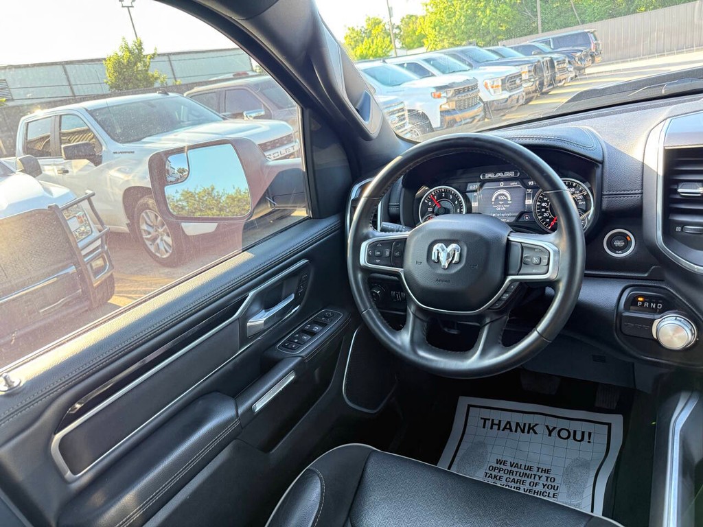Ram 1500 Vehicle Full-screen Gallery Image 19