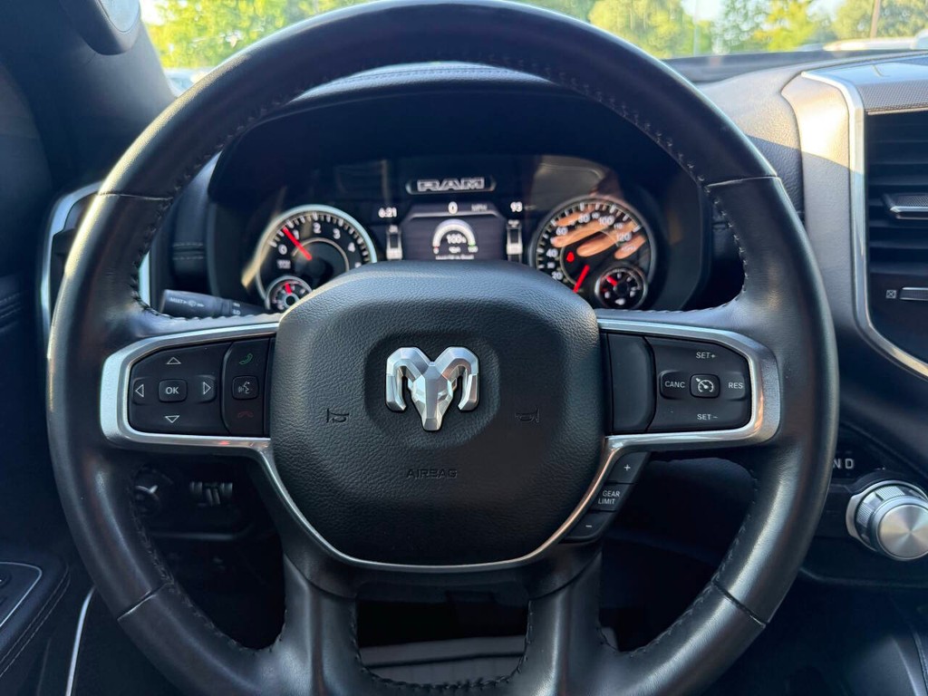 Ram 1500 Vehicle Full-screen Gallery Image 23