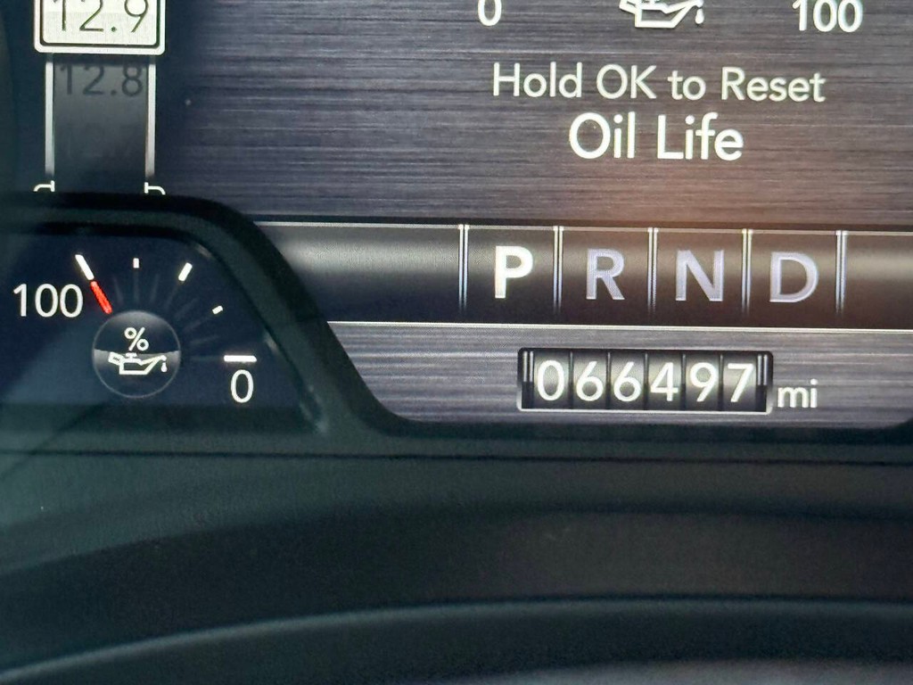 Ram 1500 Vehicle Full-screen Gallery Image 33