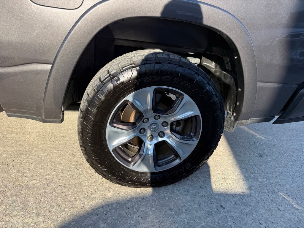Ram 1500 Vehicle Full-screen Gallery Image 36