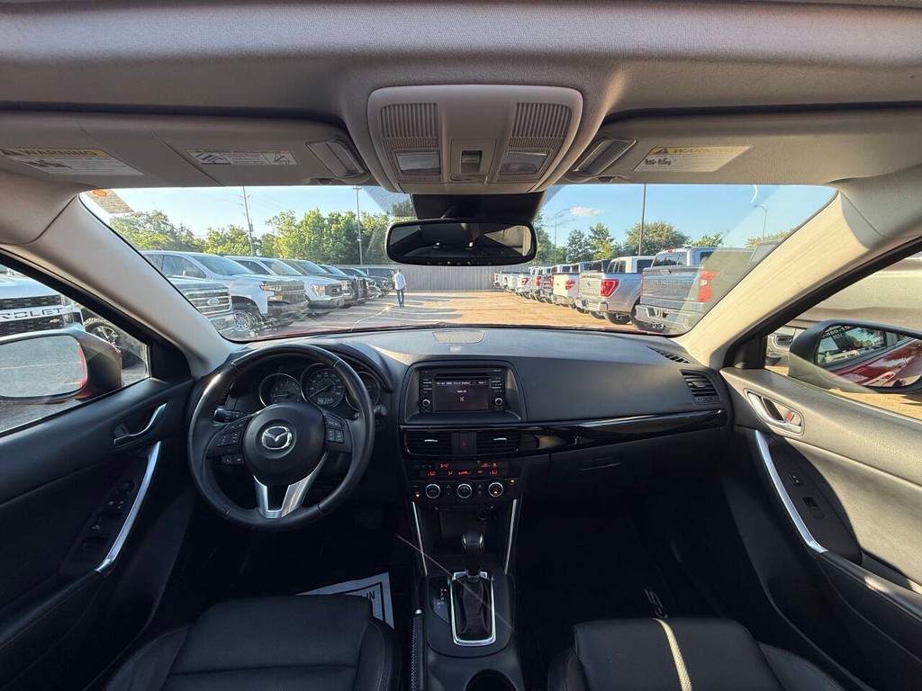 Mazda CX-5 Vehicle Full-screen Gallery Image 18