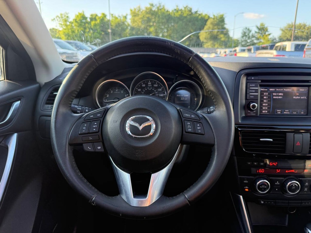Mazda CX-5 Vehicle Full-screen Gallery Image 22