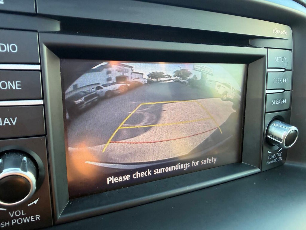 Mazda CX-5 Vehicle Full-screen Gallery Image 27