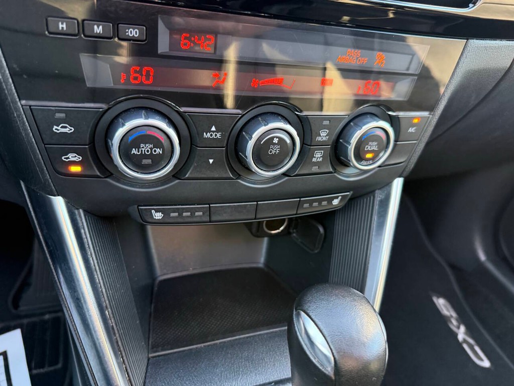 Mazda CX-5 Vehicle Full-screen Gallery Image 29