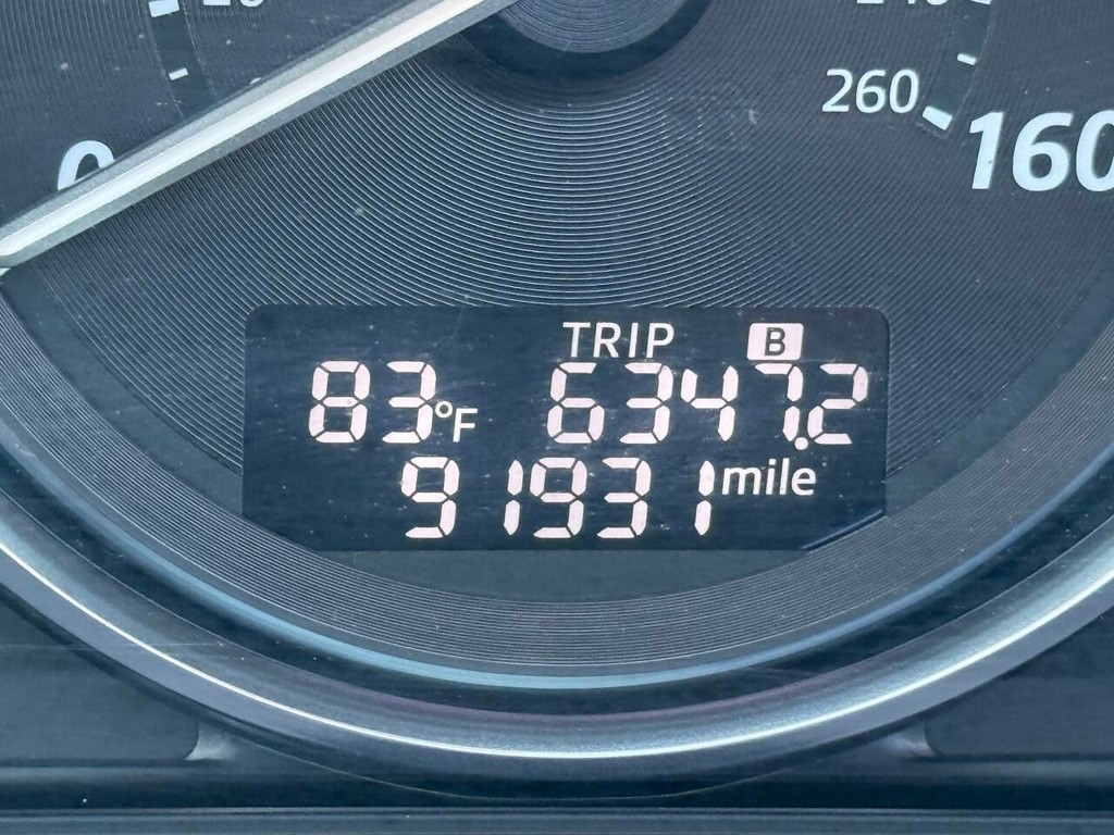 Mazda CX-5 Vehicle Full-screen Gallery Image 34