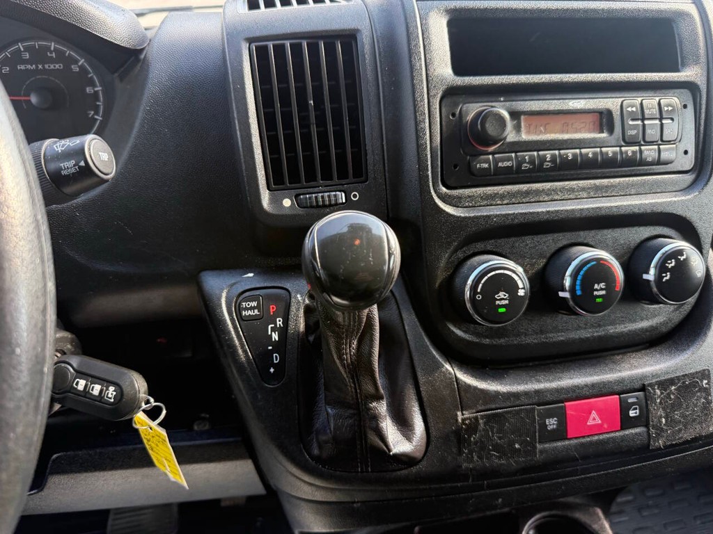 Ram ProMaster Cargo Van Vehicle Full-screen Gallery Image 18