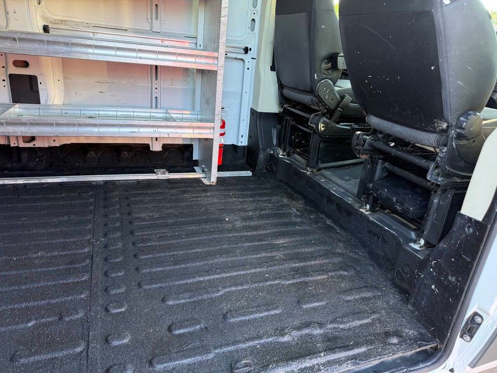 Ram ProMaster Cargo Van Vehicle Full-screen Gallery Image 23