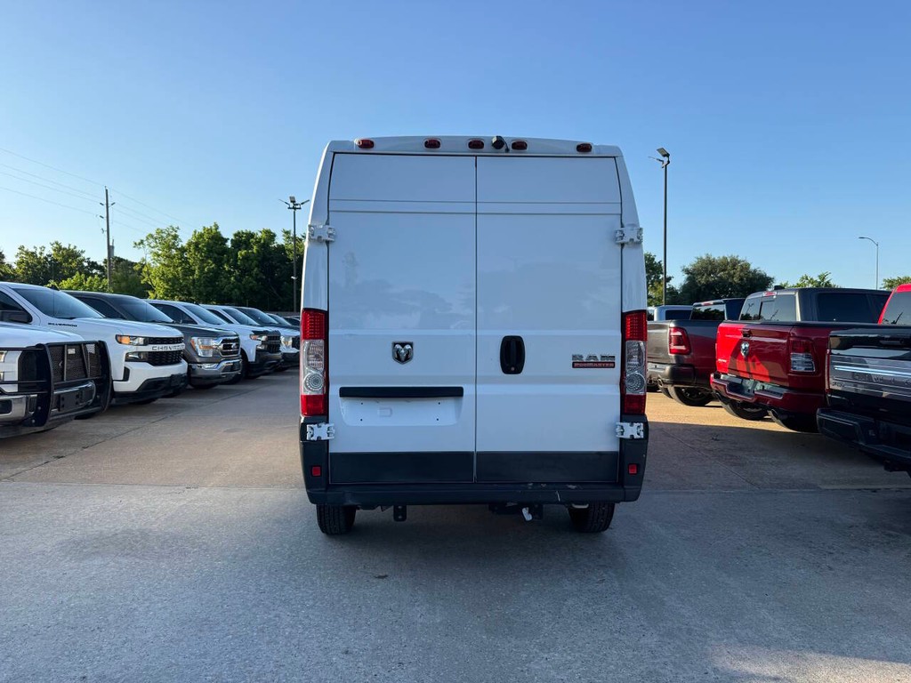 Ram ProMaster Cargo Van Vehicle Full-screen Gallery Image 26