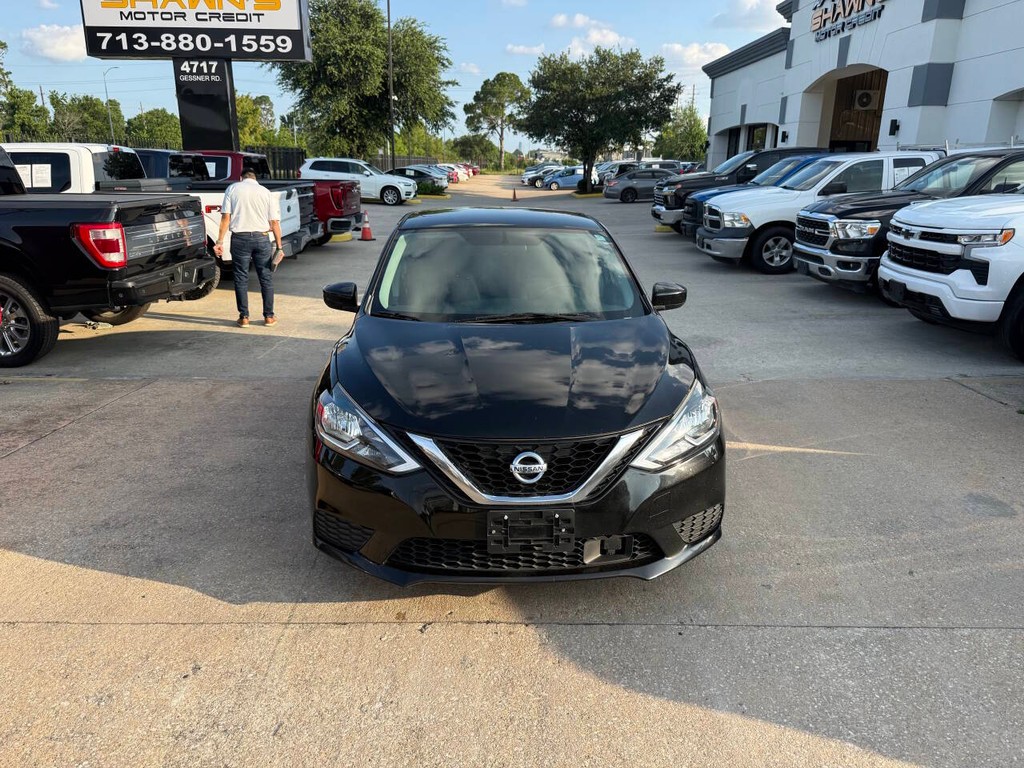 Nissan Sentra Vehicle Full-screen Gallery Image 38