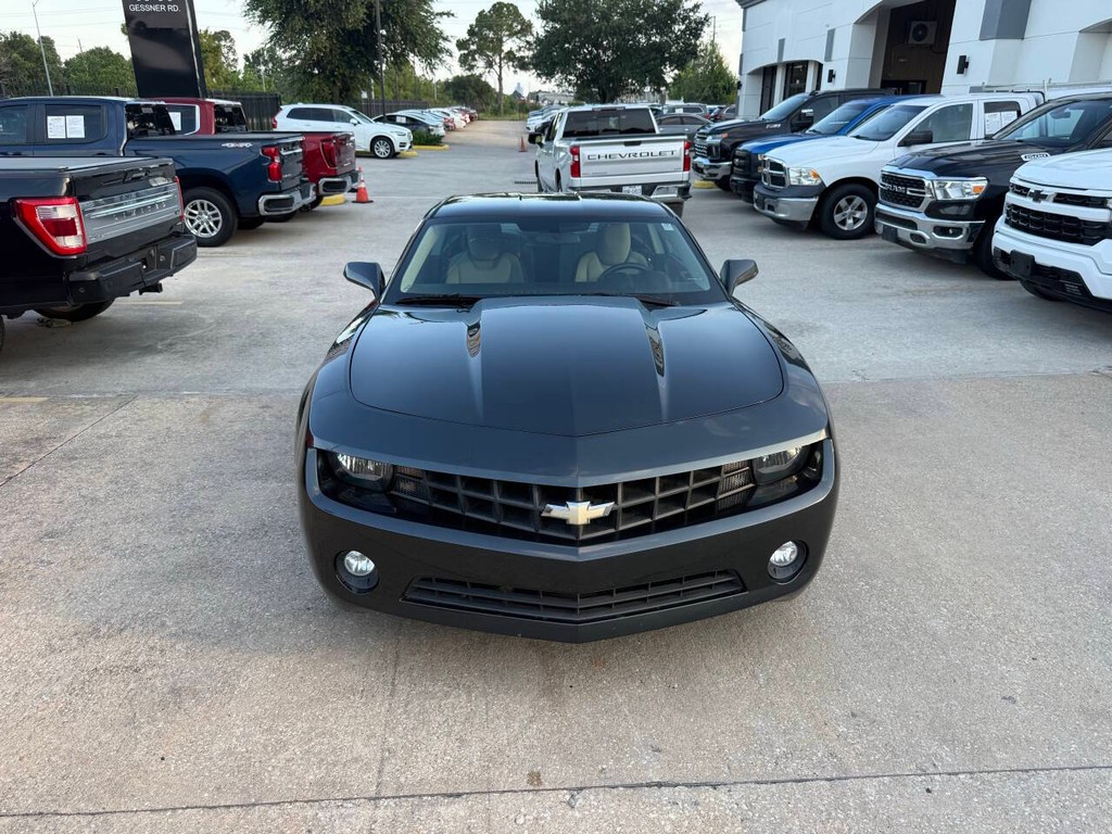 Chevrolet Camaro Vehicle Full-screen Gallery Image 31