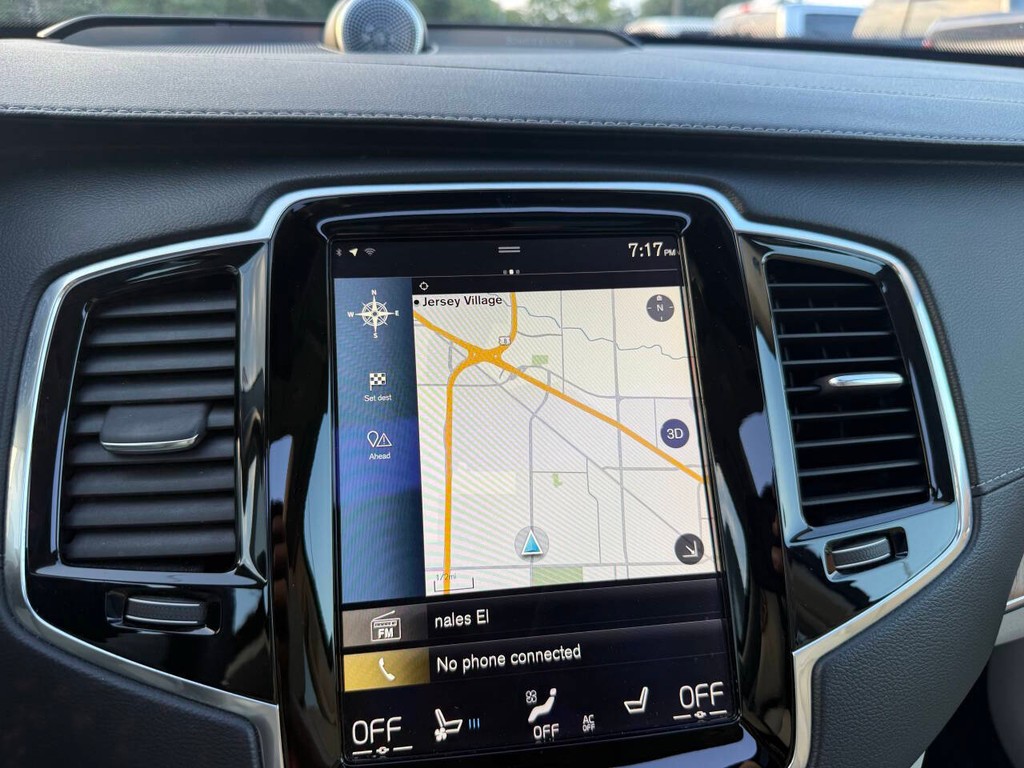 Volvo XC90 Vehicle Full-screen Gallery Image 27