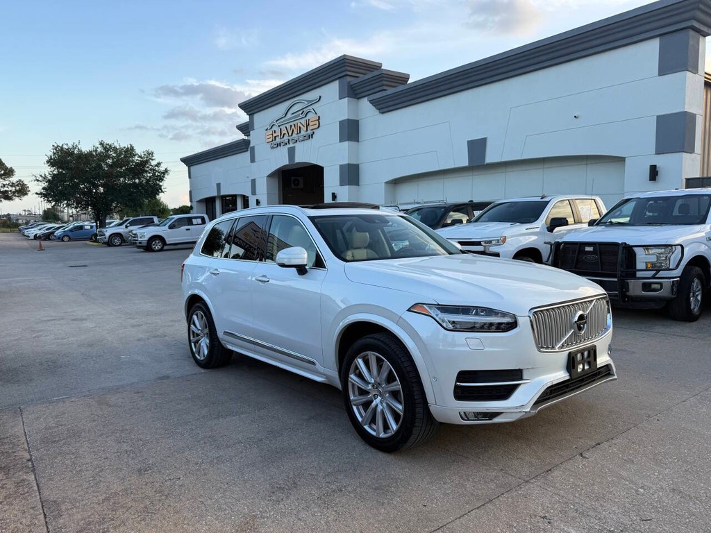 Volvo XC90 Vehicle Full-screen Gallery Image 44