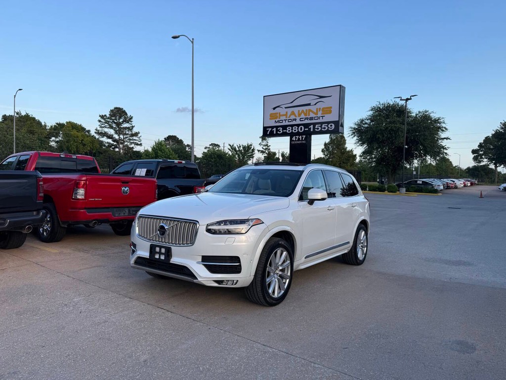 Volvo XC90 Vehicle Full-screen Gallery Image 45