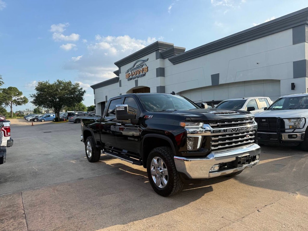 Chevrolet Silverado 2500HD Vehicle Full-screen Gallery Image 42