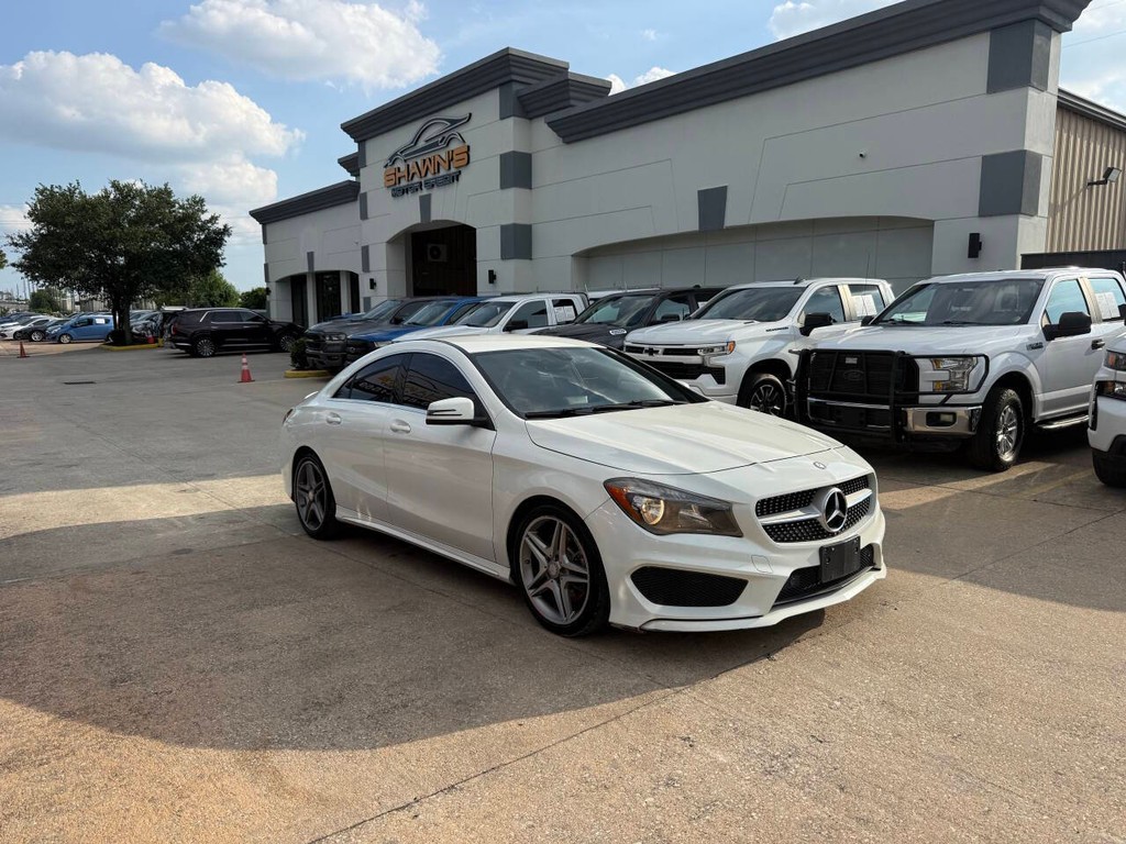Mercedes-Benz CLA-Class Vehicle Full-screen Gallery Image 02