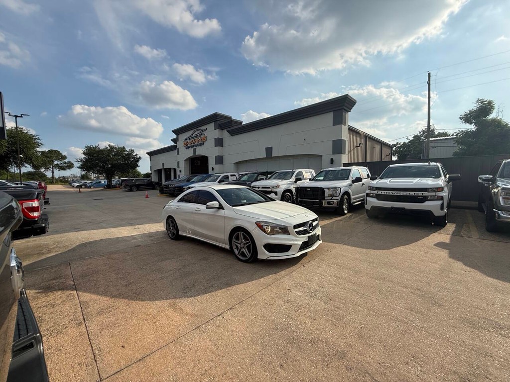 Mercedes-Benz CLA-Class Vehicle Full-screen Gallery Image 41