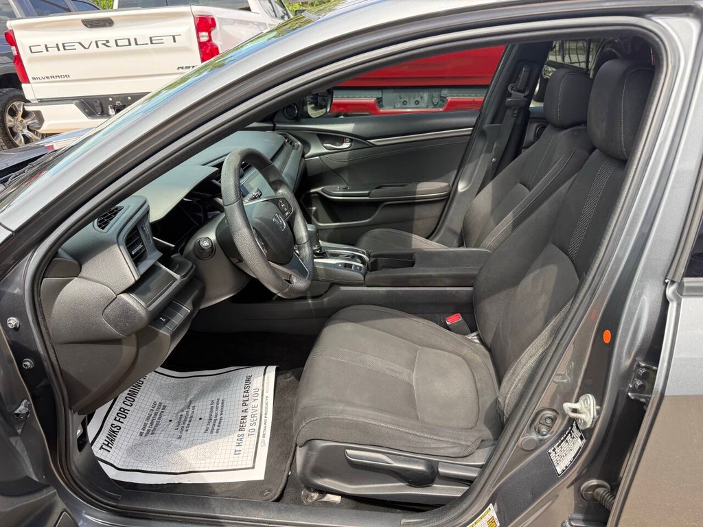 Honda Civic Hatchback Vehicle Full-screen Gallery Image 07