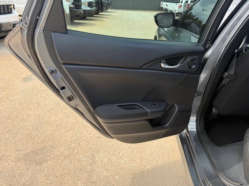 Honda Civic Hatchback Vehicle Full-screen Gallery Image 14