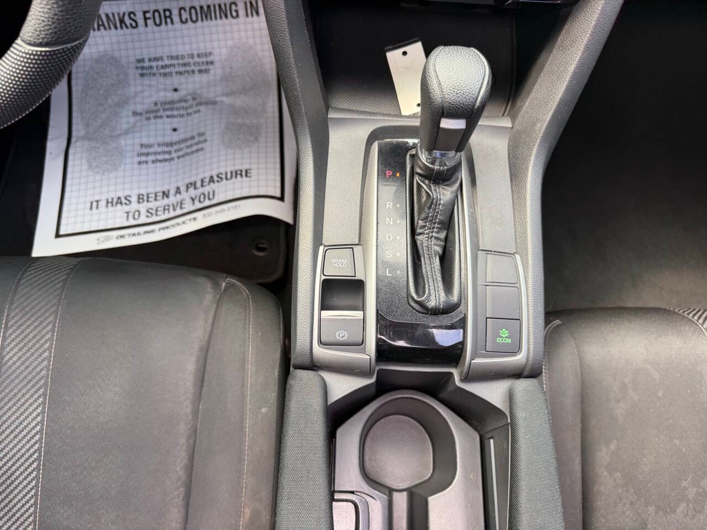 Honda Civic Hatchback Vehicle Full-screen Gallery Image 29
