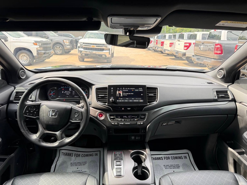 Honda Passport Vehicle Full-screen Gallery Image 17