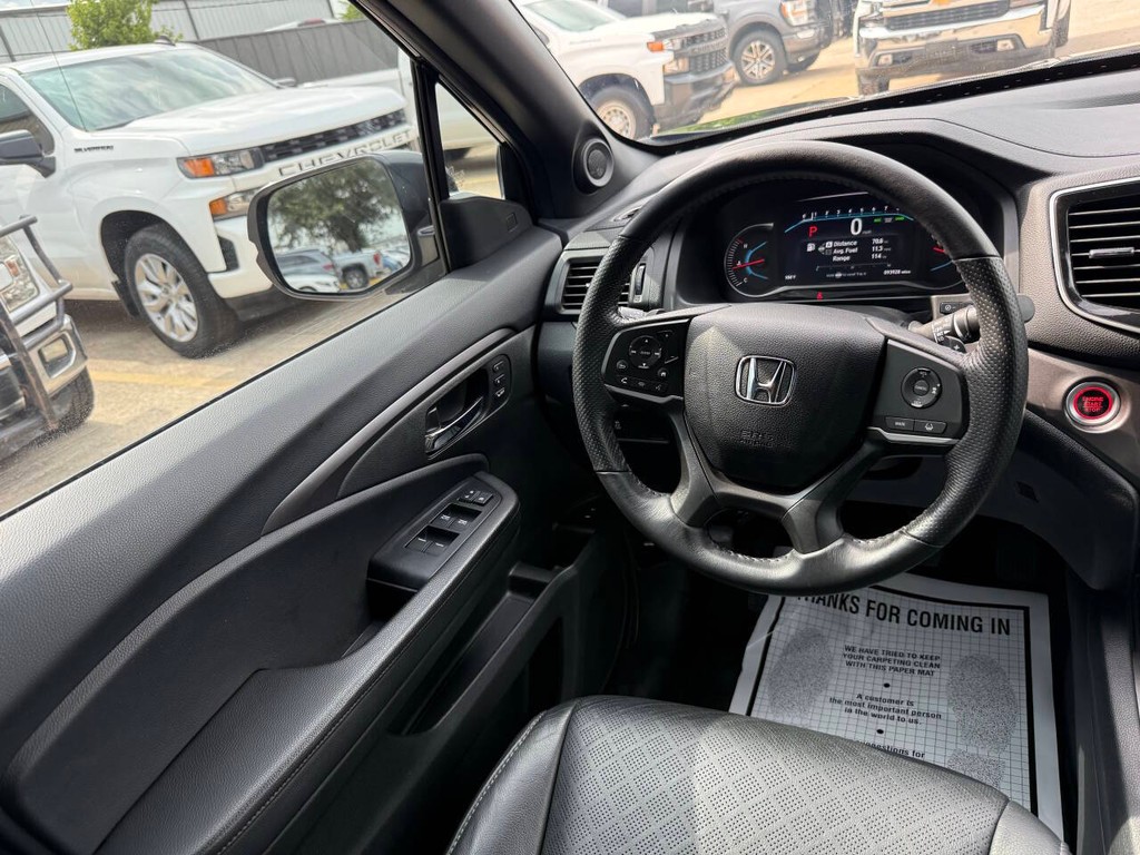 Honda Passport Vehicle Full-screen Gallery Image 19