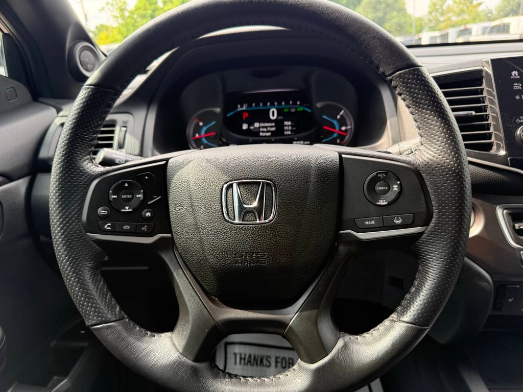 Honda Passport Vehicle Full-screen Gallery Image 23