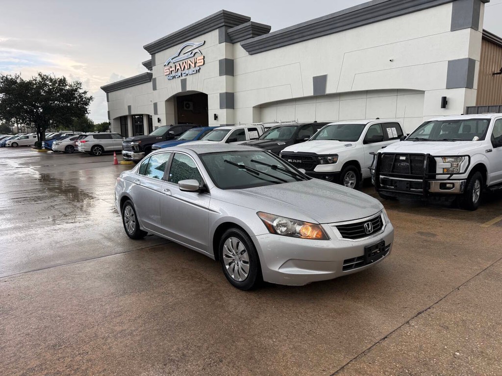 Honda Accord Sedan Vehicle Full-screen Gallery Image 02