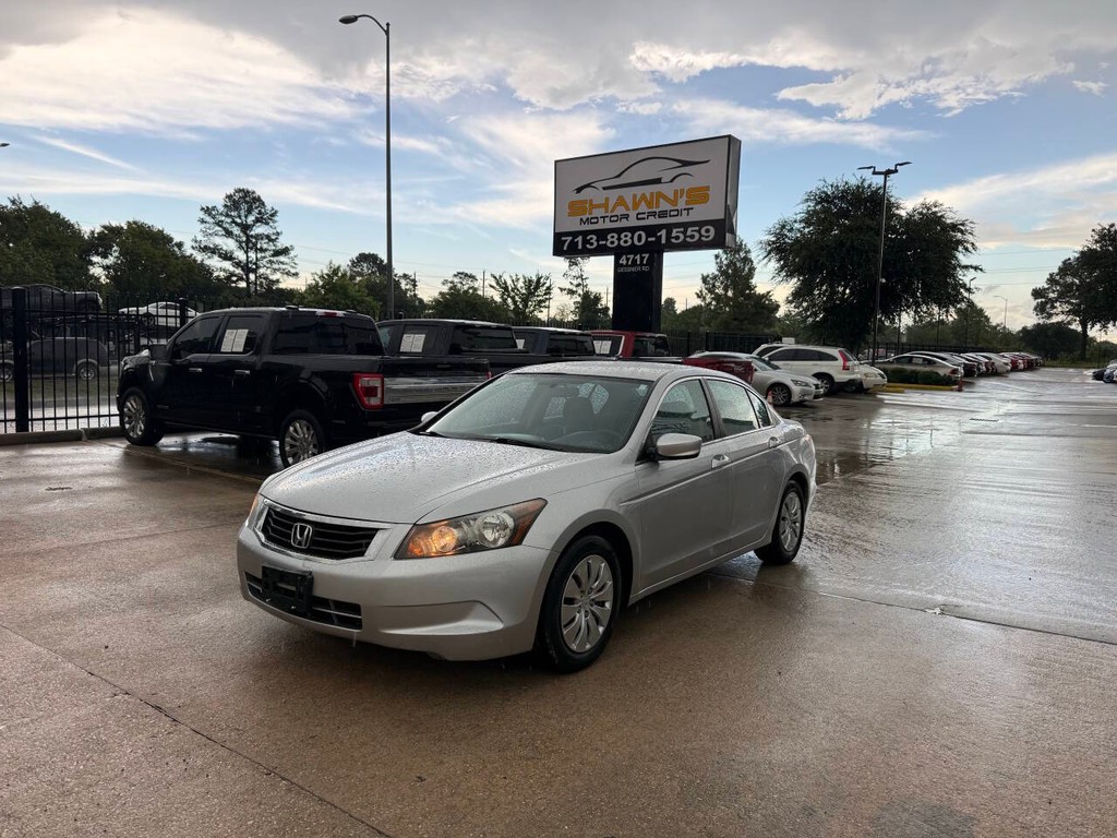 Honda Accord Sedan Vehicle Full-screen Gallery Image 03