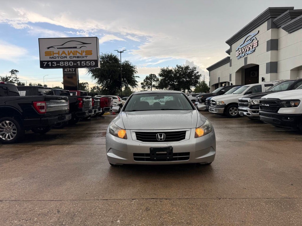 Honda Accord Sedan Vehicle Full-screen Gallery Image 38