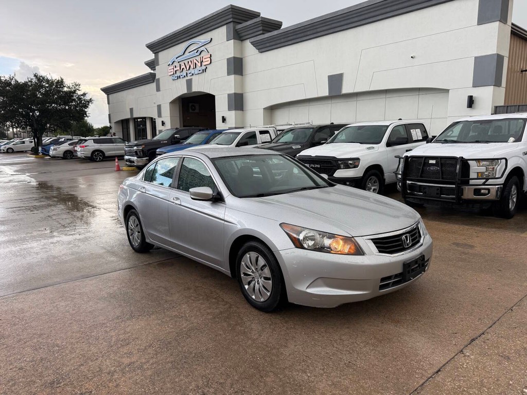 Honda Accord Sedan Vehicle Full-screen Gallery Image 39