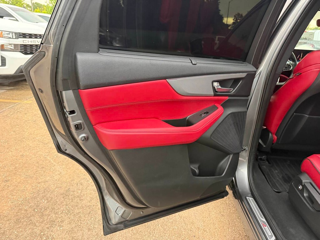 Acura MDX Vehicle Full-screen Gallery Image 15