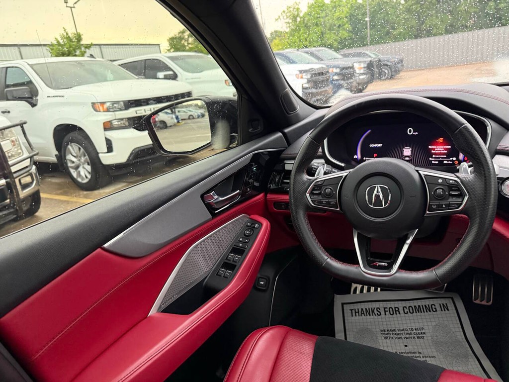 Acura MDX Vehicle Full-screen Gallery Image 21